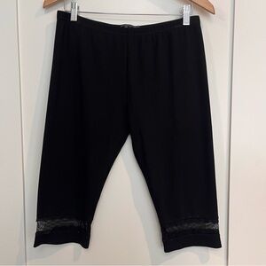 Minkas Yoga Wear Black Capri Leggings Mesh Detail Size L